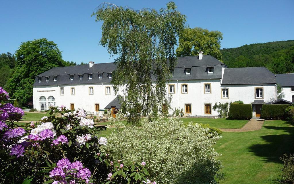 Hostellerie Le Prieure De Conques Herbeumont Luaran gambar